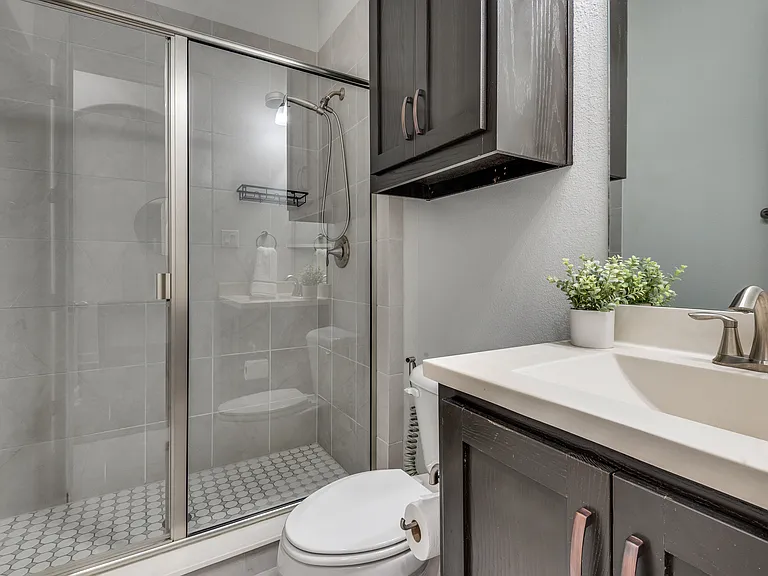 3128 Lexington Dr — Photo 21