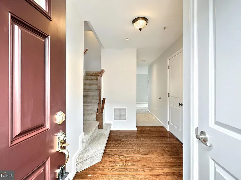 1261 Elderslie Ln — Photo 22