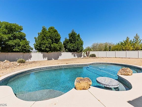 2nd image of 2519 Sparrow Way