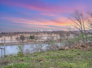1712B River Dr, Nashville, TN 37218