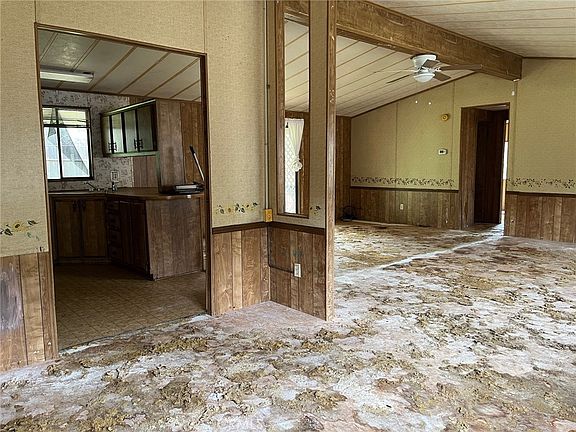 4th image of 3701 Spring Valley Rd