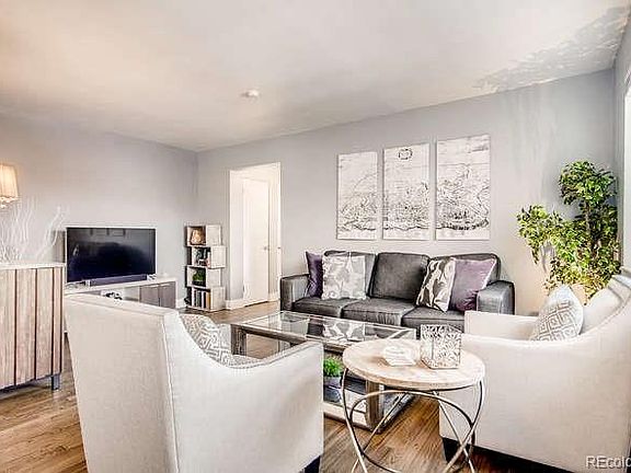 5th image of 1101 N Bellaire St APT 206