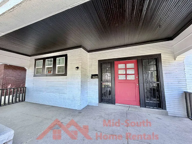 1561 Foster Ave — Photo 4