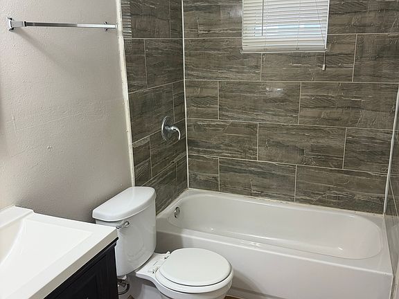 2nd image of 403 Bryan St #103