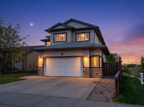 5108 63rd St, Beaumont, AB T4X 1V4