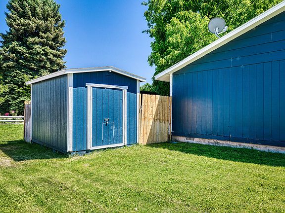 4th image of 2776 N Reno Way