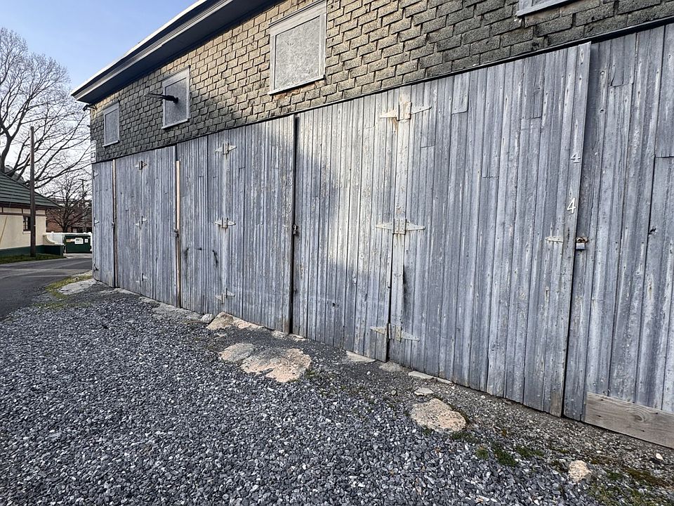 Building Photo 3