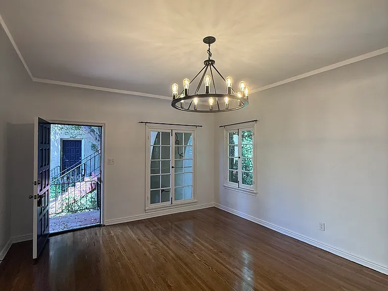 1316 Lucile Ave #3/4 — Photo 2