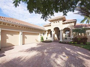 1813 Harbour Cir, Cape Coral, FL 33914