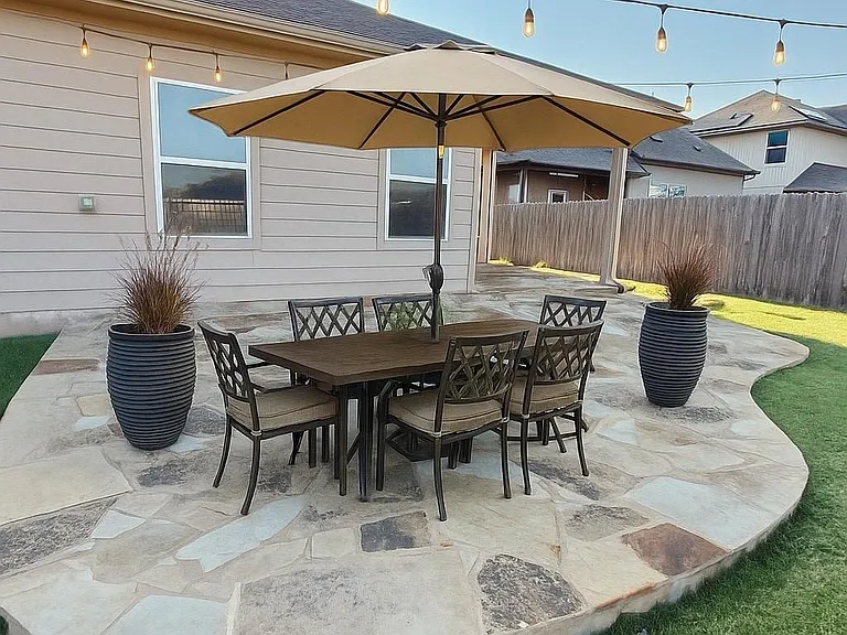 305 Rusk Bluff Ave — Photo 17