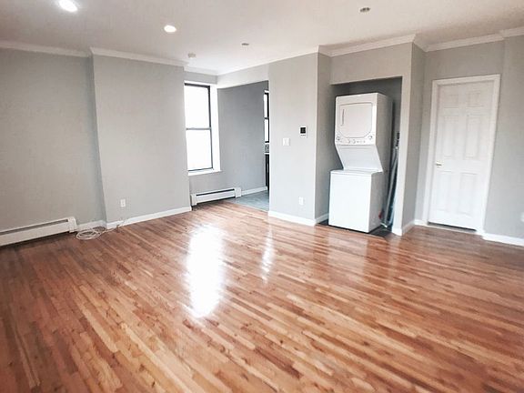 2nd image of 211 W 146th St APT 5O