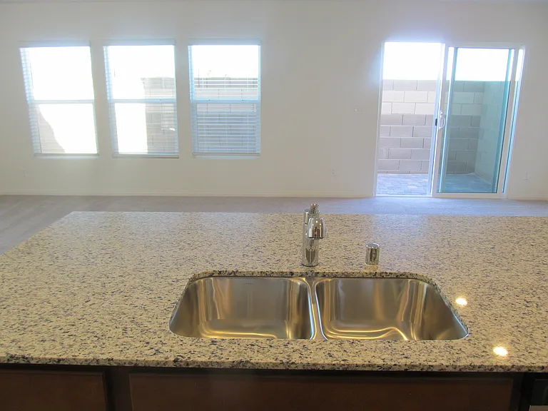 8110 Oakwood Bend Ave — Photo 6