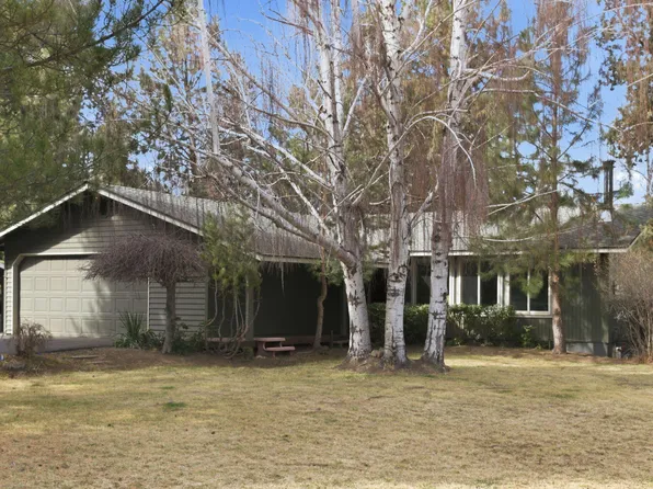 21060 Woodhaven Ave, Bend, OR 97702