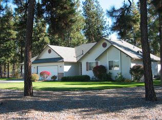 17469 N Meadowview Ln, Nine Mile Falls, WA 99026