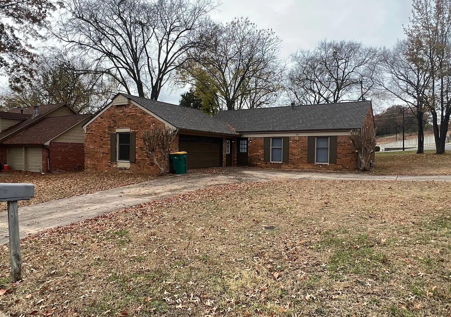 1515 N Jackson Ave — Photo 2