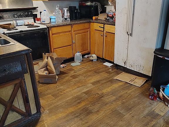 5th image of 1021 SE 9th Ave Unit 44