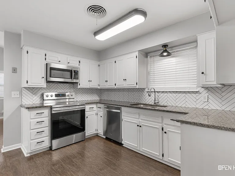 4805 Big Bend Dr — Photo 12