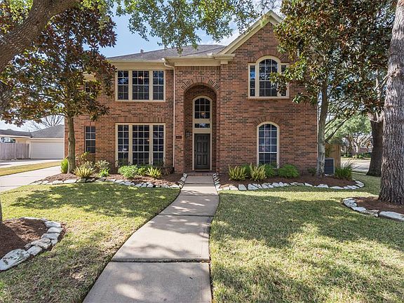 3rd image of 16423 Shining Rock Ln