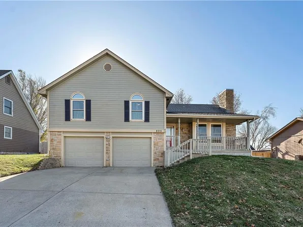 805 Feldspar St, Kearney, MO 64060