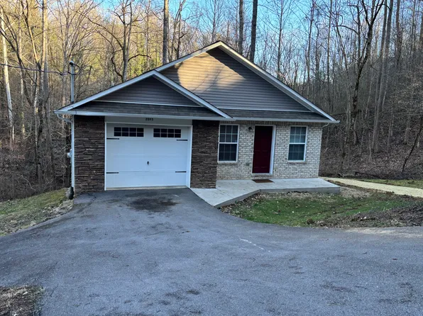 2075 Center Rd, Pigeon Forge, TN 37863