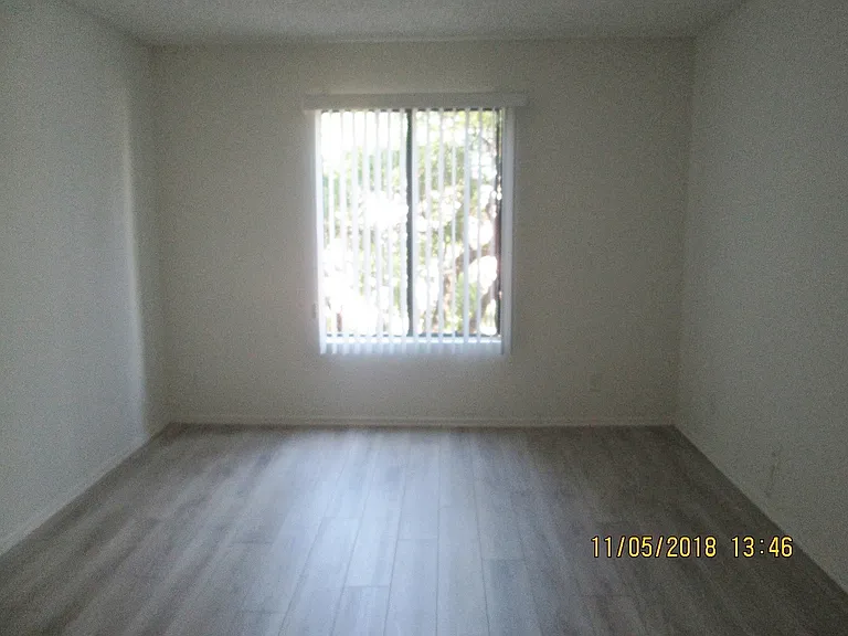 Lido Apartments - 3745 Glendon Ave — Photo 15