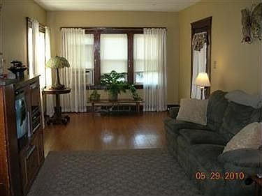 2nd image of 1601 Granby Ave