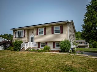 924 7th Ave, Duncansville, PA 16635