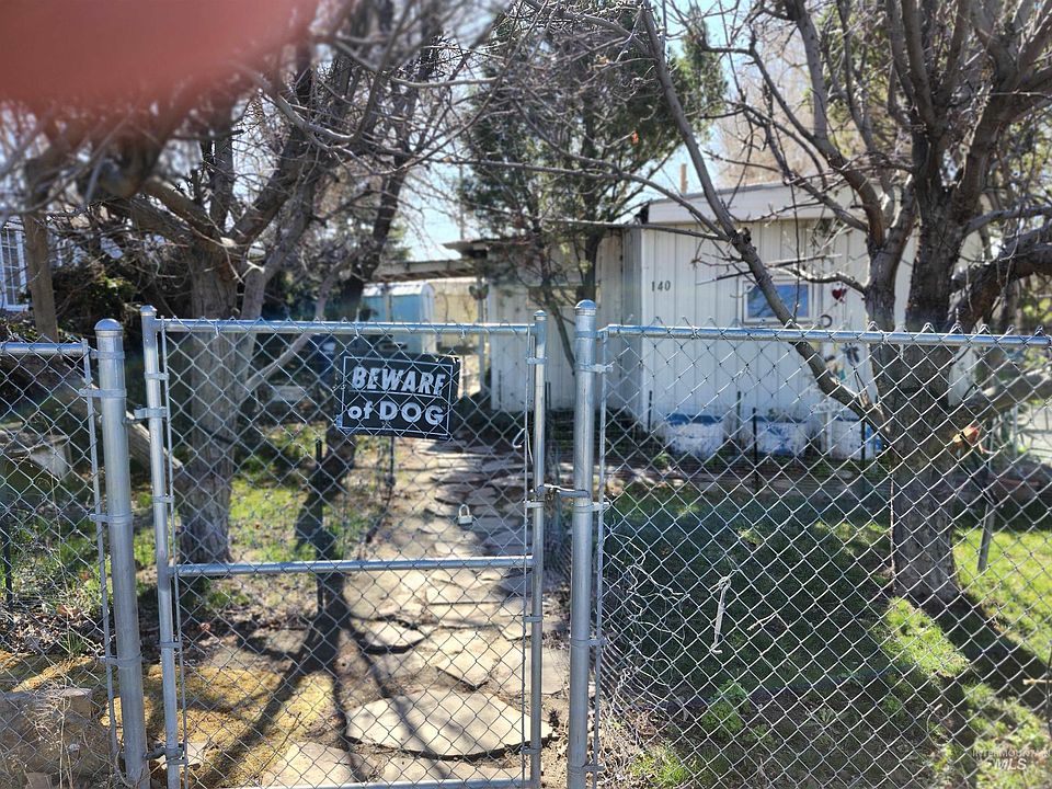 2nd image of 140 E Orchard St