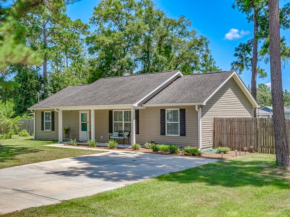 1st image of 37 Ted Lott Ln