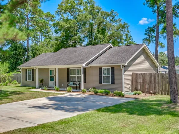 37 Ted Lott Ln, Crawfordville, FL 32327
