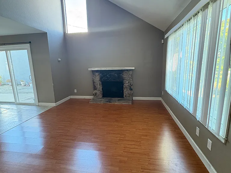 39146 Ebbetts St — Photo 2