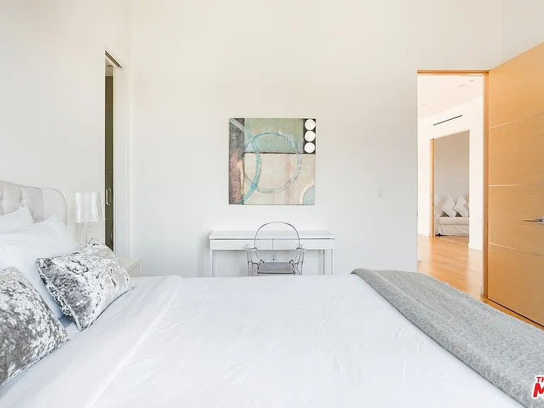 1723 S Durango Ave — Photo 37