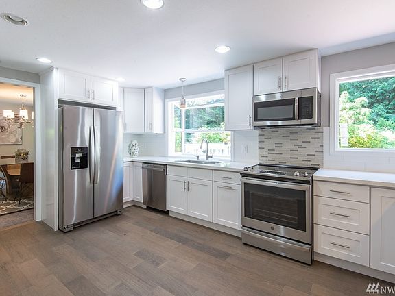 5th image of 18701 SE 60th St