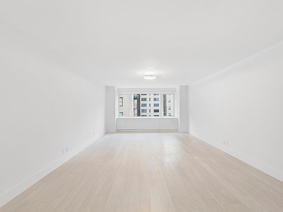 3rd image of 920 Park Ave #9D