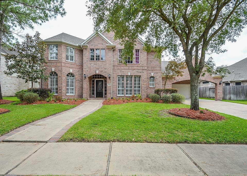 1st image of 10915 Castle Peak Dr