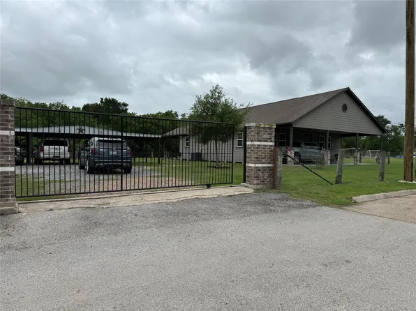 13125 1st St, Kendleton, TX 77451