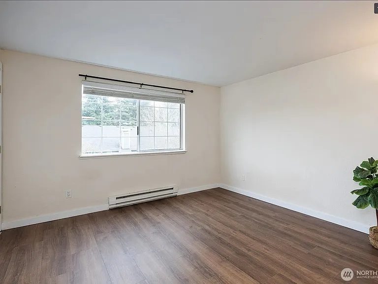 16817 Larch Way E #F201 — Photo 16