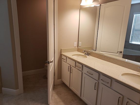 Master Suite 1 Downstairs