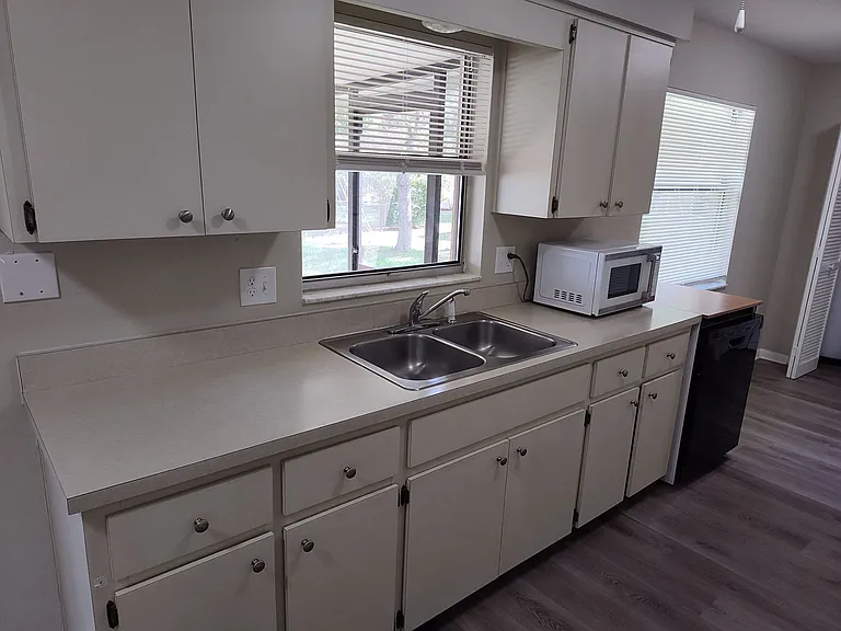 3263 N Maidencane Dr — Photo 6