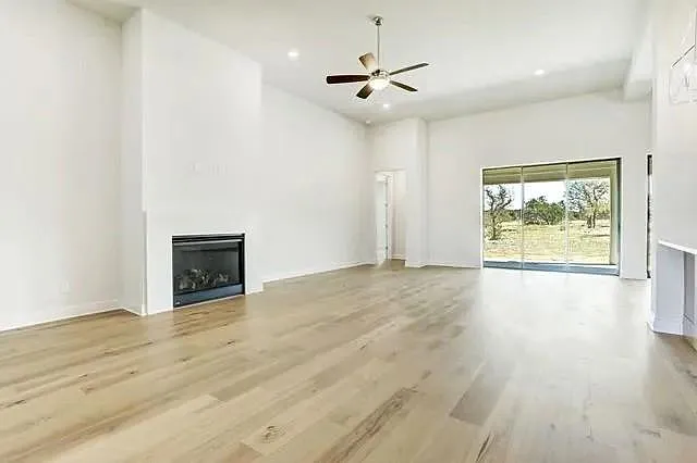 104 Lazy Oak Pl — Photo 4