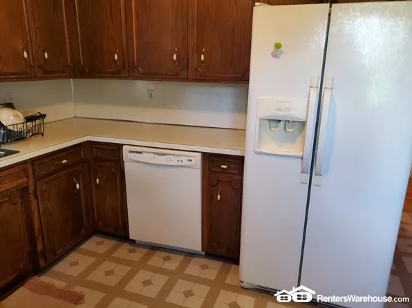 105 W Franklin St, Morristown, MN 55052