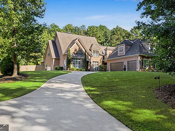 2nd image of 142 Drews Ridge Dr