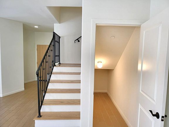 4th image of 6937 Knowlton Pl APT 4
