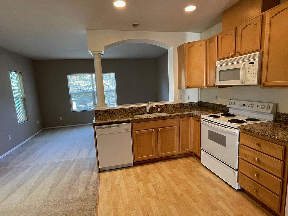 1st image of 12607 SE 30th St APT 6