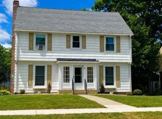 60 Rencelau St, Springfield, MA 01118