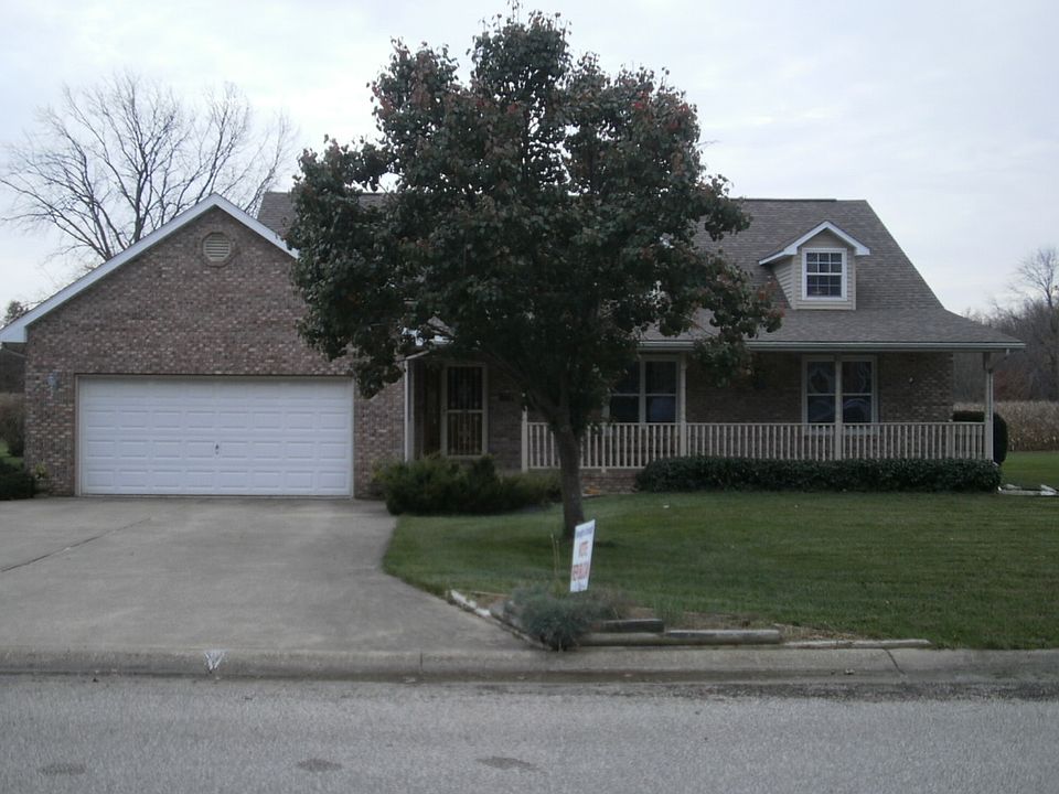 1st image of 1737 Spruce Dr