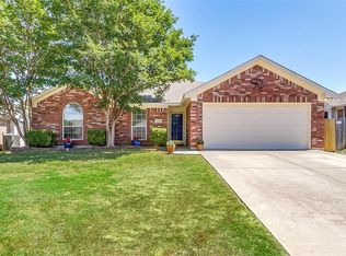 2010 Nugent Dr, Mansfield, TX 76063