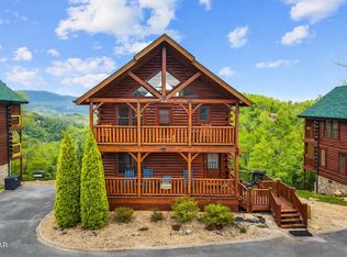 2815 White Oak Ridge Ln, Sevierville, TN 37862