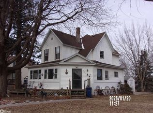 333 1st St, Manning, IA 51455