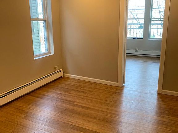 5th image of 171 Delaware Ave #6